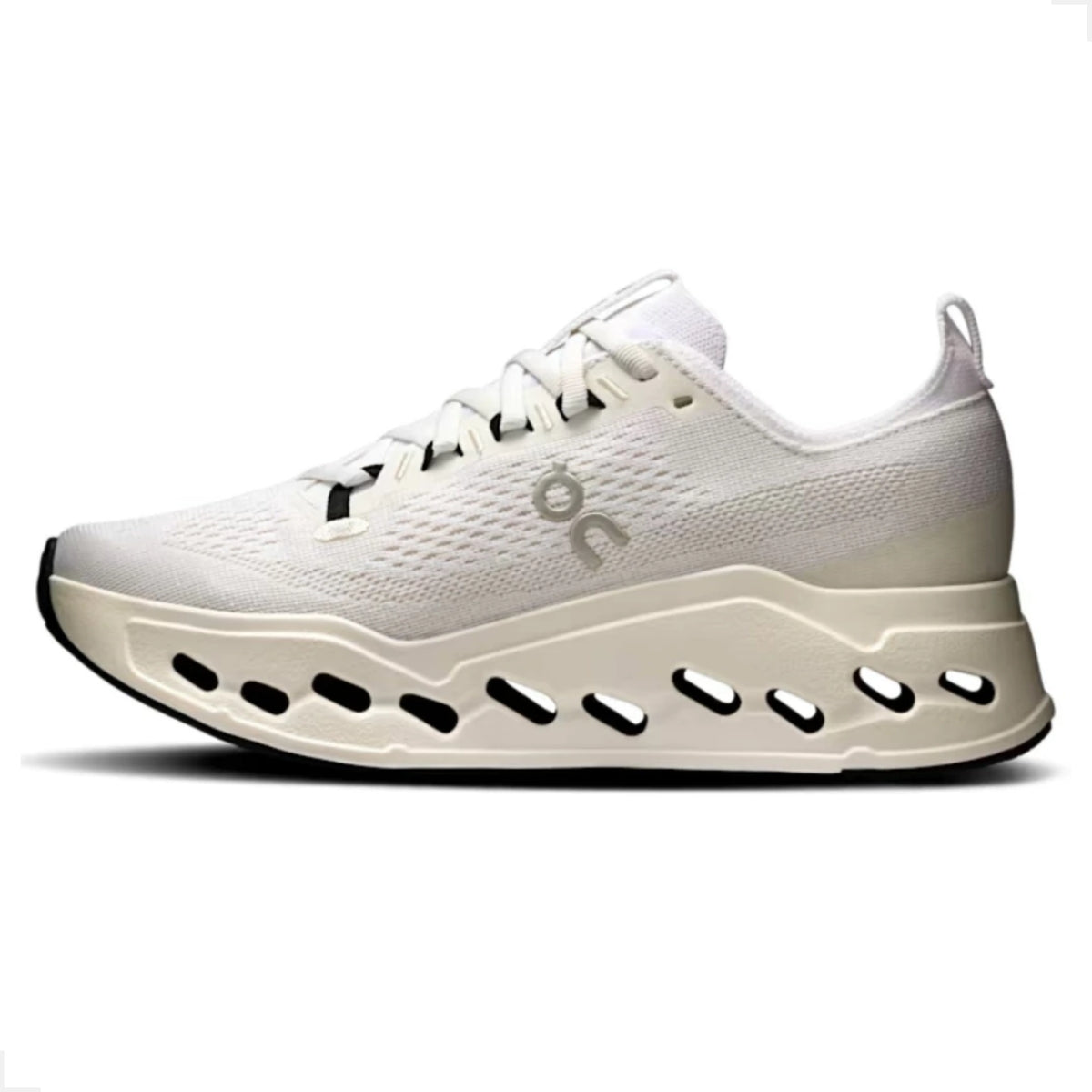 Tênis On Running Cloudsurfer Max Feminino